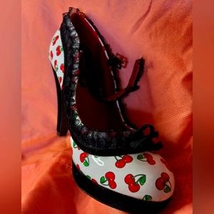 Pin Up Couture  Heels  Size 8- White with Cherries and Black